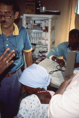 Refugees from Caxito were relocated to Luanda as part of this program. 