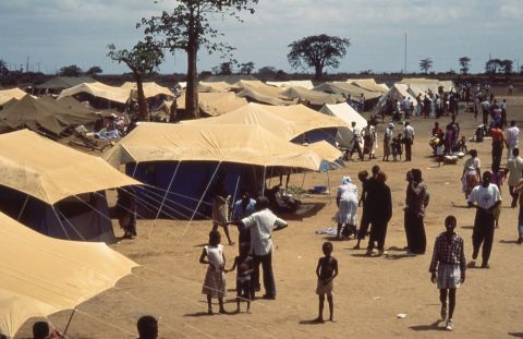 Refugees from Caxito were relocated to Luanda as part of this program. 