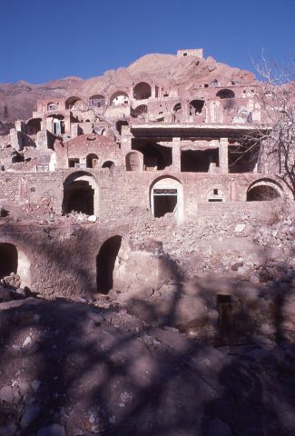 Part of DW's Study for Developing Indigenous Building in Earthquake Regions in Iran.